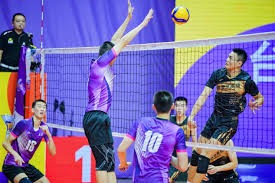 门兴总监：非常期待高井幸大的表现，他的合同中有亮点